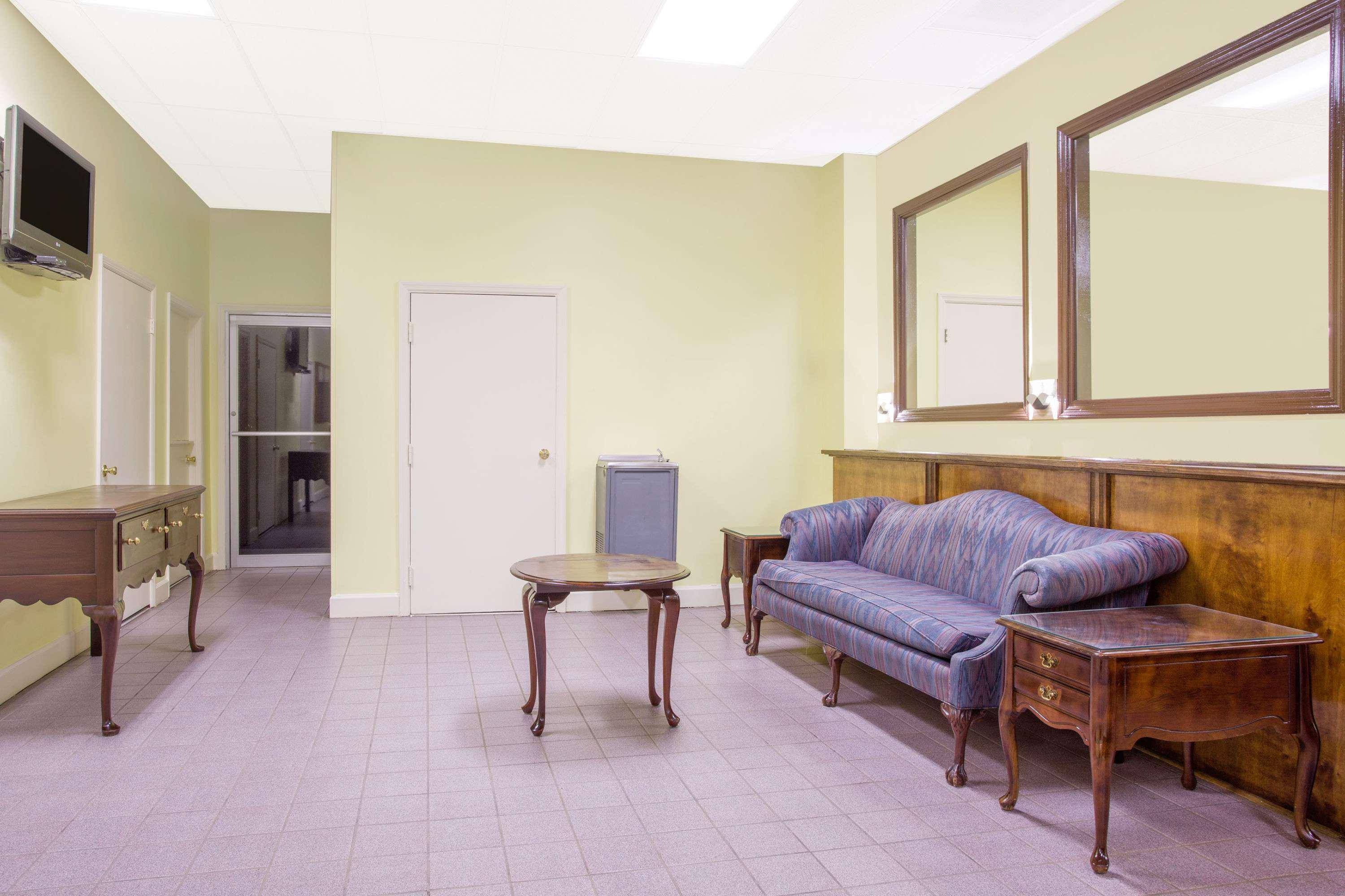 Days Inn Milledgeville Bagian luar foto